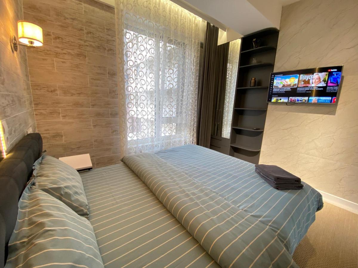 Rentnow Modern Business Apartment With 3 Bedrooms In Centre Chisinau Exterior photo