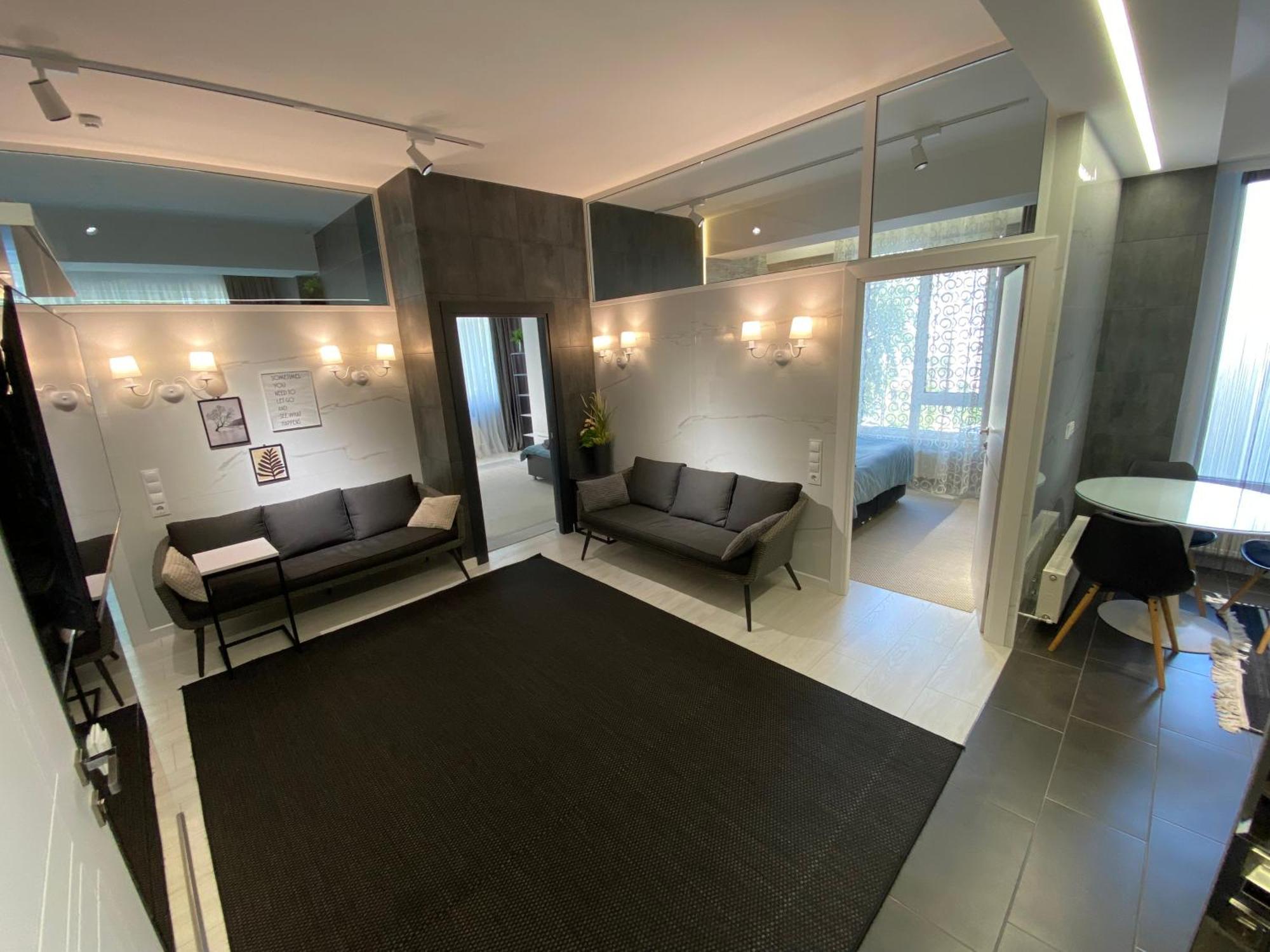 Rentnow Modern Business Apartment With 3 Bedrooms In Centre Chisinau Exterior photo