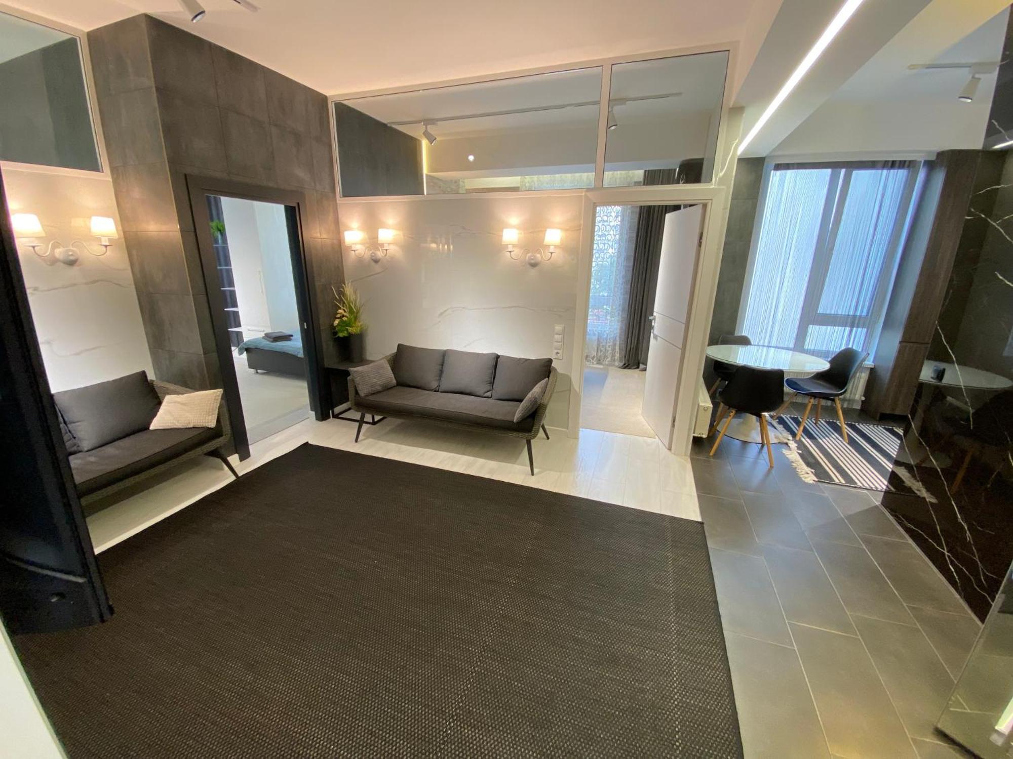 Rentnow Modern Business Apartment With 3 Bedrooms In Centre Chisinau Exterior photo